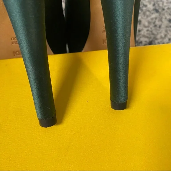 Fendi Hunter Green Satin Deep Platform Heels - Picture 11 of 11